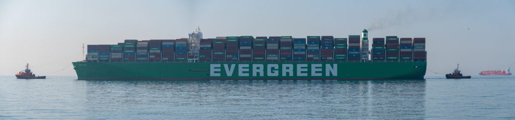 EVERGREEN INAUGURA LA LINEA DELLE 22000 TEUs